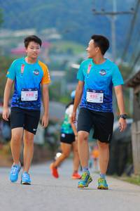 BIB: 8212, 8211
                            <button type="button" onclick="openModal(18898421)" class="btn btn-primary btn-sm float-right btn-popup" data-toggle="modal" data-target=".modal-high-quality">
                        <i class="fas fa-shopping-cart"></i> Add to Cart
                    </button>
                                            <button type="button" onclick="isThisMe(18898421, true)" class="btn btn-success btn-sm float-right btn-popup btn-isme hidden" data-toggle="tooltip" data-placement="bottom" title="นี่คือรูปของคุณใช่ไหม คลิกที่นี่เพื่อเอาเข้าอัลบั้ม">
                        <i class="fas fa-plus"></i> Add to album
                    </button>
                    <button type="button" onclick="isThisMe(18898421, false)" class="btn btn-warning btn-sm float-right btn-popup btn-isnotme hidden">
                        <i class="fas fa-ban"></i> Remove from album
                    </button>